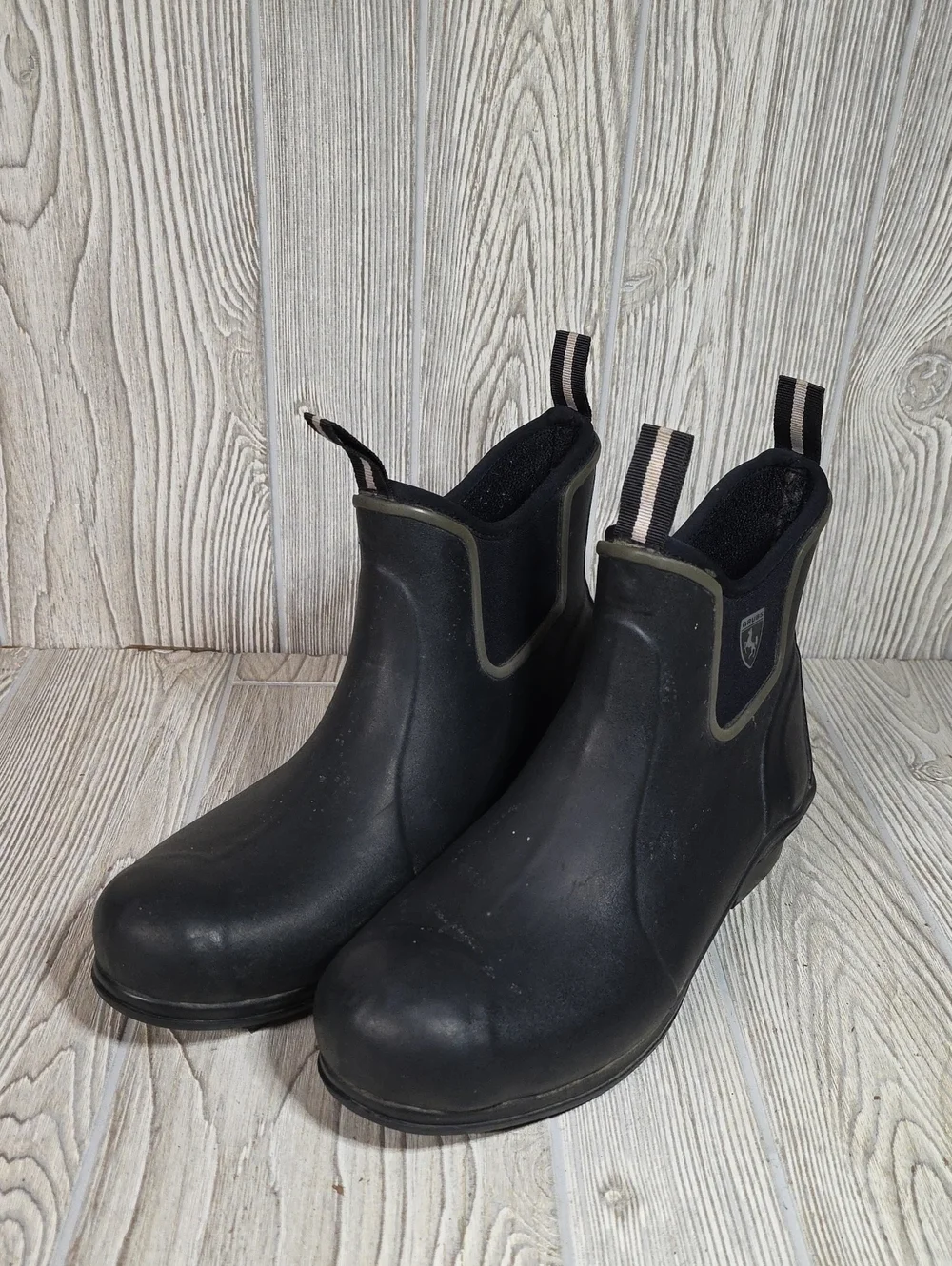 Grubs pre owned